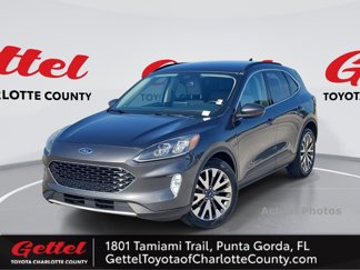 Used 2020 Ford Escape Titanium image 1