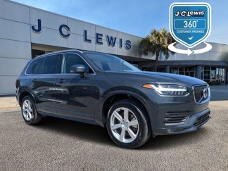 Used 2022 Volvo XC90 T5 Momentum image 1