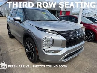 Used 2022 Mitsubishi Outlander SEL image 1