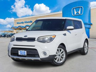 Used 2018 Kia Soul + image 1