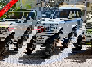 Used 2025 Ford Bronco Outer Banks image 1