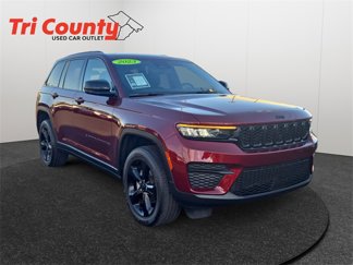 Used 2023 Jeep Grand Cherokee Altitude image 1