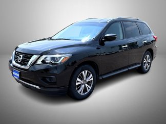 Used 2019 Nissan Pathfinder S image 1