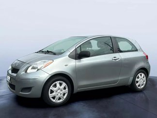 Used 2010 Toyota Yaris 2-Door Hatchback image 1