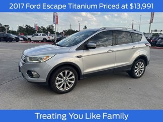 Used 2017 Ford Escape Titanium image 1