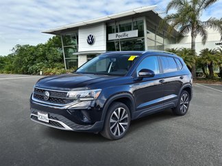 Used 2022 Volkswagen Taos SE image 1