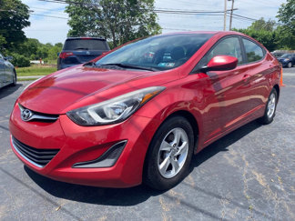 Used 2015 Hyundai Elantra SE image 1