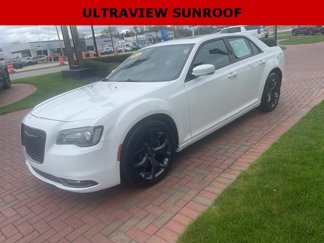 Used 2023 Chrysler 300 S image 1