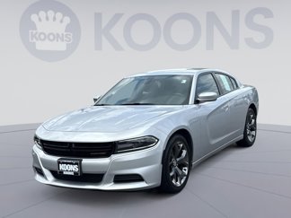 Used 2020 Dodge Charger SXT w/ Cold Weather Package image 1