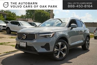 New 2025 Volvo XC40 B5 Core w/ Climate Package image 1