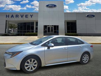 Used 2021 Toyota Corolla LE image 1