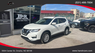 Used 2018 Nissan Rogue SV image 1