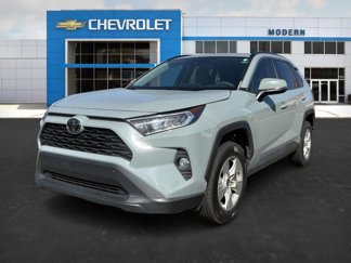 Used 2021 Toyota RAV4 XLE w/ Convenience Package image 1