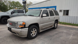 Used 2005 GMC Yukon Denali image 1