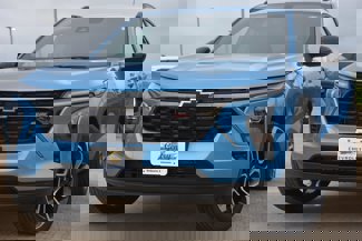 New 2025 Chevrolet Trax RS w/ Driver Confidence Package image 1