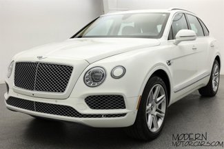 Used 2020 Bentley Bentayga Plug-In Hybrid image 1