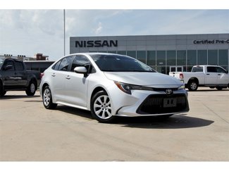 Used 2022 Toyota Corolla LE image 1