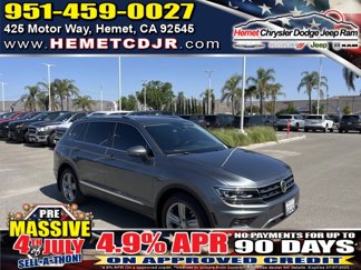 Used 2018 Volkswagen Tiguan SEL Premium w/ 3rd Row Seat Package image 1