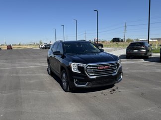 Used 2023 GMC Terrain SLT image 1