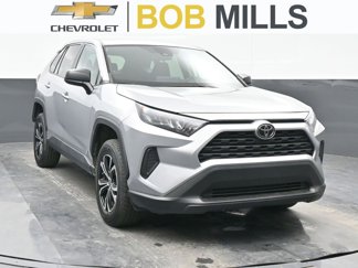 Used 2022 Toyota RAV4 LE image 1