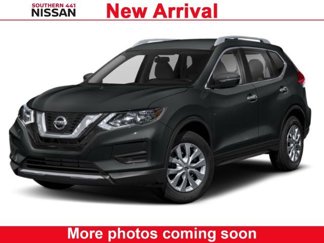Used 2018 Nissan Rogue SV image 1