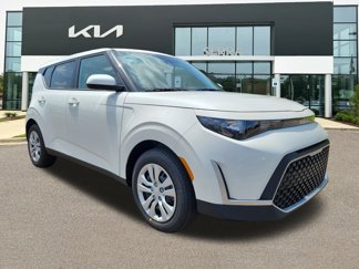 New 2025 Kia Soul LX image 1