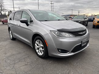 Used 2017 Chrysler Pacifica Touring Plus w/ Tire & Wheel Group image 1