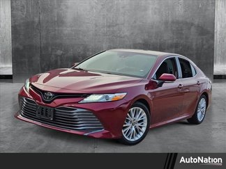 Used 2020 Toyota Camry XLE image 1