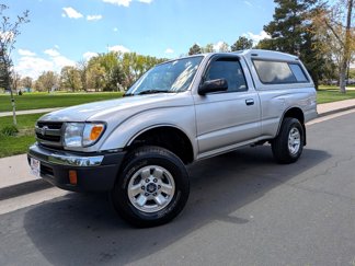 Used 2000 Toyota Tacoma 4x4 Regular Cab image 1