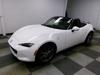Used 2017 MAZDA MX-5 Miata Grand Touring image 1