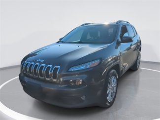 Used 2017 Jeep Cherokee Latitude image 1