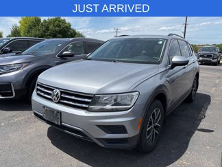 Used 2019 Volkswagen Tiguan SE w/ Panoramic Sunroof Package image 1