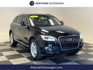 Used 2017 Audi Q5 2.0T Premium Plus w/ Technology Package image 1