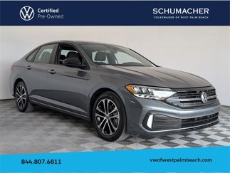 Used 2022 Volkswagen Jetta Sport image 1