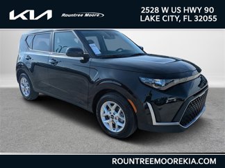 New 2025 Kia Soul LX image 1