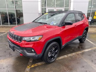 Used 2023 Jeep Compass Trailhawk image 1