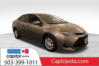Used 2017 Toyota Corolla LE image 1