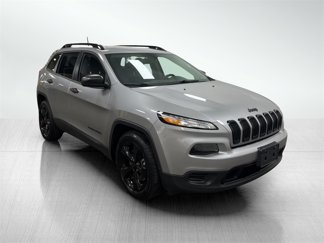 Used 2017 Jeep Cherokee Sport image 1