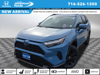 Used 2022 Toyota RAV4 SE w/ Convenience Package image 1