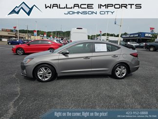 Used 2020 Hyundai Elantra SEL w/ Winter Weather Package image 1