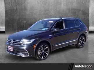 Used 2023 Volkswagen Tiguan SEL R-Line image 1