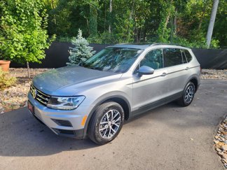 Used 2019 Volkswagen Tiguan SE w/ Panoramic Sunroof Package image 1