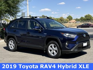 Used 2019 Toyota RAV4 XLE image 1