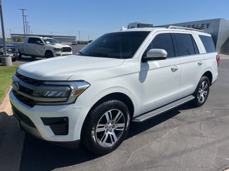 Used 2022 Ford Expedition XLT image 1