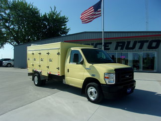 Used 2022 Ford E-450 and Econoline 450 Super Duty image 1