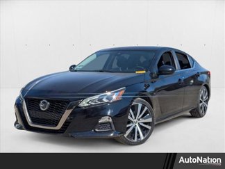 Used 2020 Nissan Altima 2.5 SR image 1