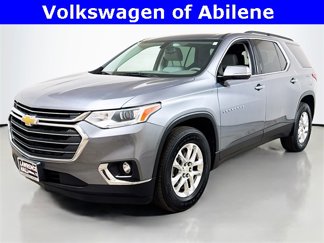 Used 2020 Chevrolet Traverse LT image 1