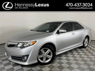 Used 2013 Toyota Camry SE image 1