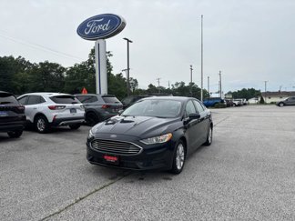 Used 2020 Ford Fusion SE image 1