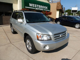 Used 2005 Toyota Highlander 4WD V6 w/ 3rd Row image 1